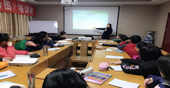 金芒果教育思維導圖培訓班在臨清開課啦！