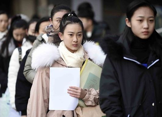 教育局關于高考最新通知：一刀切，這條原先特殊的道路將取消