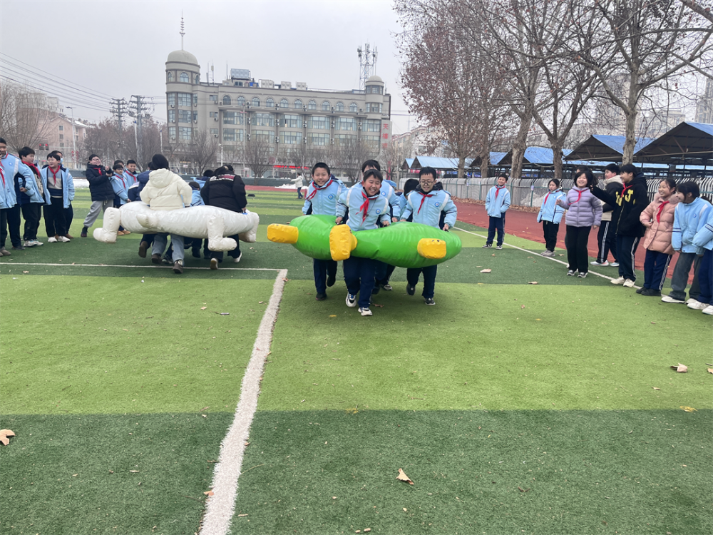 項目動態│趣享體育 快樂成長——金芒果教育助力京華小學開展“奔跑吧少年”體育特色活動課