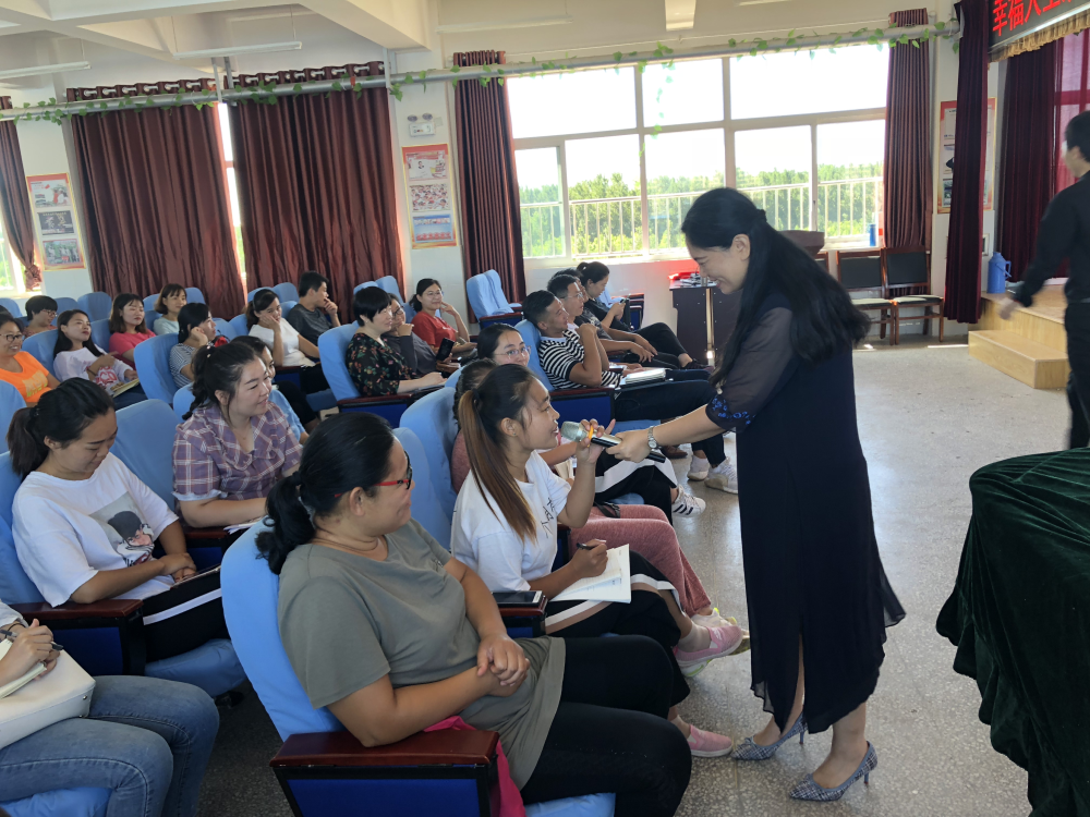 金芒果教育|教師的情緒勞動，需要被看見